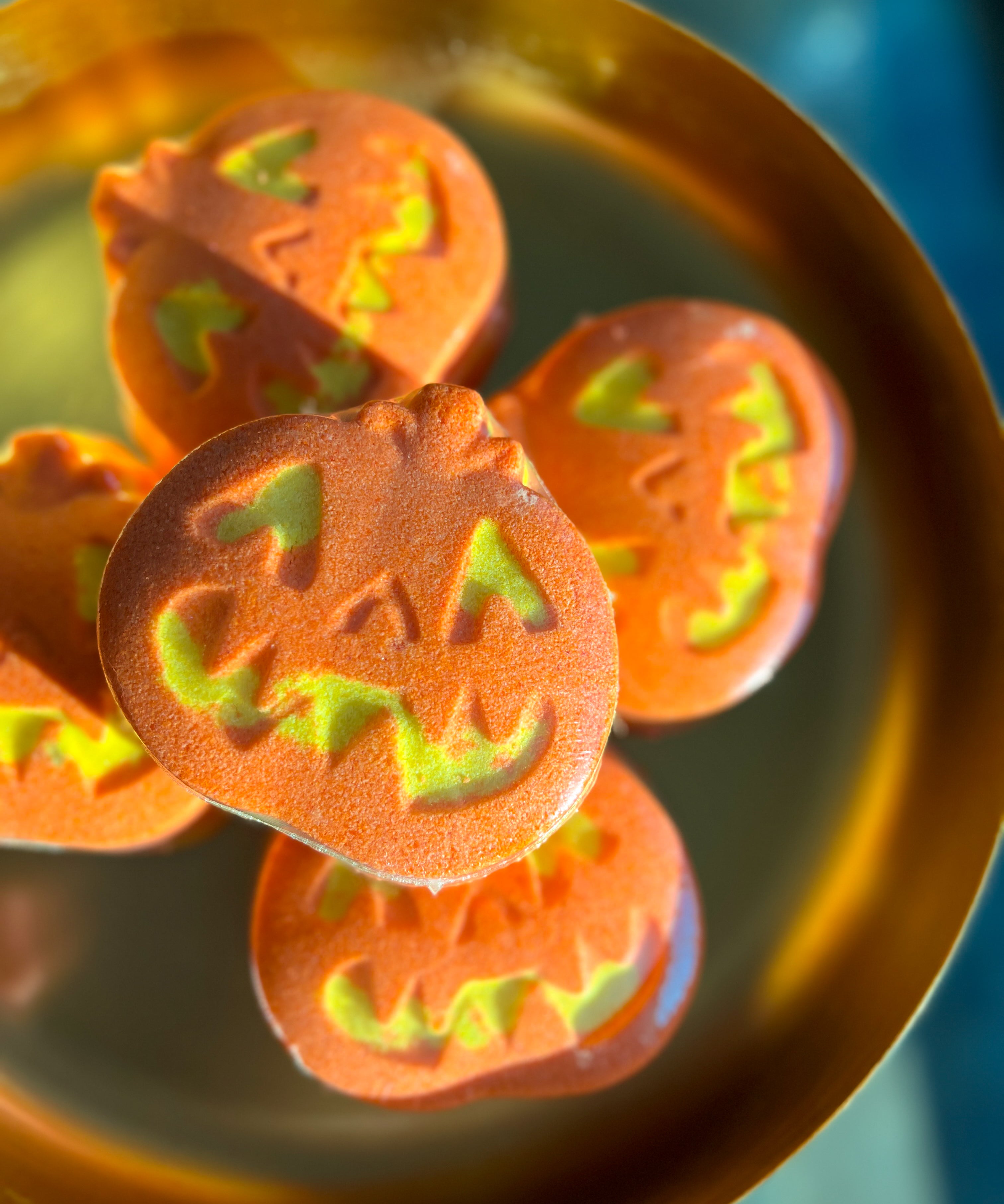 JACK-O-LANTERN